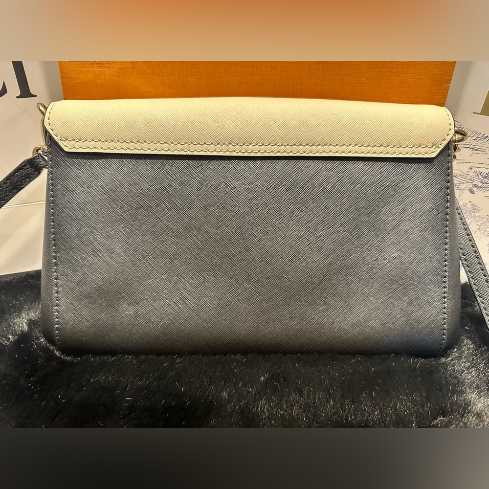 ❌❌SOLD❌❌🎀Kate Spade crossbody bag🎀 - Picture 9 of 12